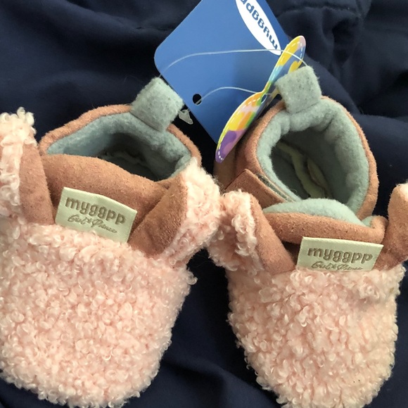 Infant slippers - Picture 2 of 5